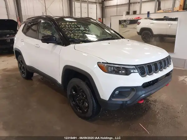 3C4NJDDN5PT550453 2023 JEEP COMPASS - Image 1