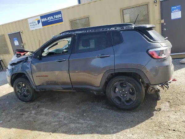 3C4NJDDN5PT565812 2023 JEEP COMPASS - Image 2