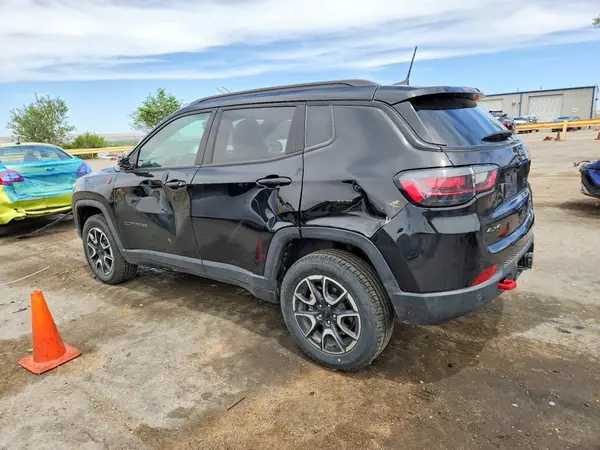 3C4NJDDN5RT106203 2024 JEEP COMPASS - Image 2