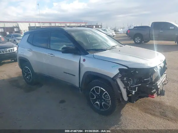 3C4NJDDN5RT118268 2024 JEEP COMPASS - Image 1