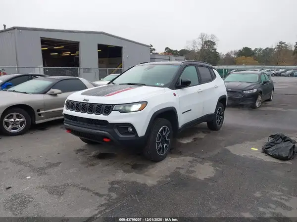 3C4NJDDN5RT149598 2024 JEEP COMPASS - Image 2