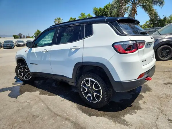 3C4NJDDN5ST524654 2025 JEEP COMPASS - Image 2