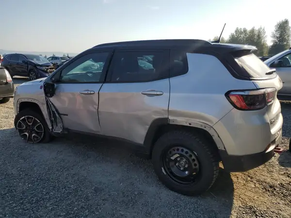 3C4NJDDN5ST532267 2025 JEEP COMPASS - Image 2