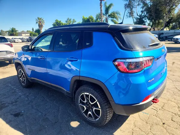 3C4NJDDN5ST532480 2025 JEEP COMPASS - Image 2