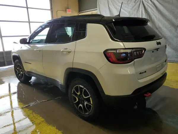 3C4NJDDN5ST590251 2025 JEEP COMPASS - Image 2