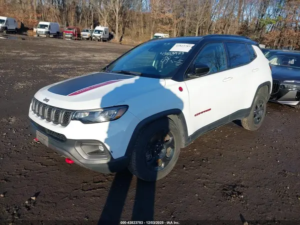 3C4NJDDN6PT527697 2023 JEEP COMPASS - Image 2