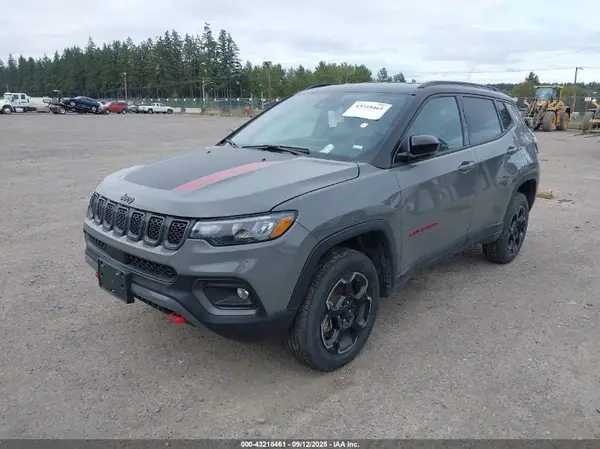 3C4NJDDN6PT564720 2023 JEEP COMPASS - Image 2