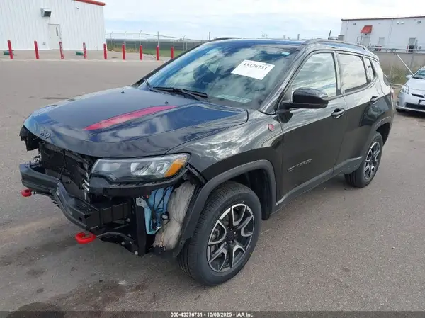 3C4NJDDN6RT137220 2024 JEEP COMPASS - Image 2