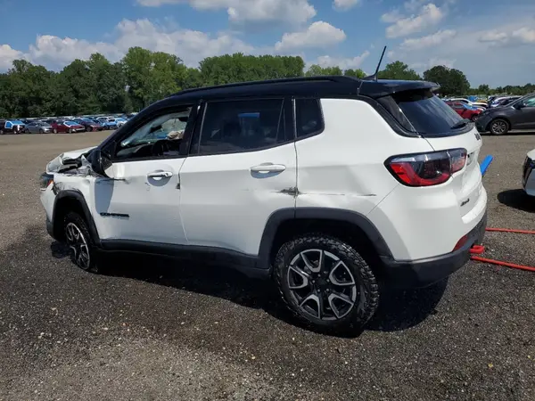 3C4NJDDN6RT144751 2024 JEEP COMPASS - Image 2