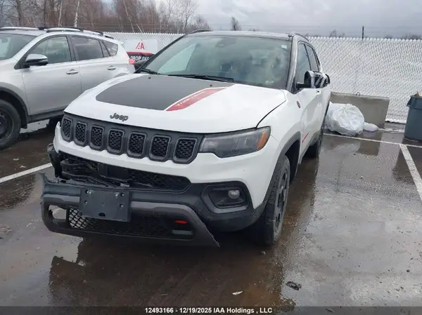 3C4NJDDN6RT587448 2024 JEEP COMPASS - Image 2