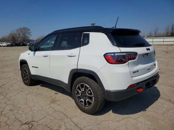 3C4NJDDN6ST525702 2025 JEEP COMPASS - Image 2