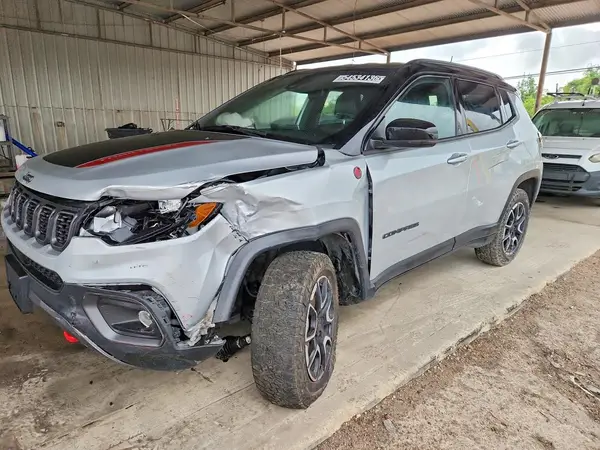 3C4NJDDN6ST543603 2025 JEEP COMPASS - Image 1