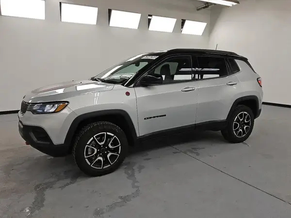 3C4NJDDN6ST557355 2025 JEEP COMPASS - Image 1