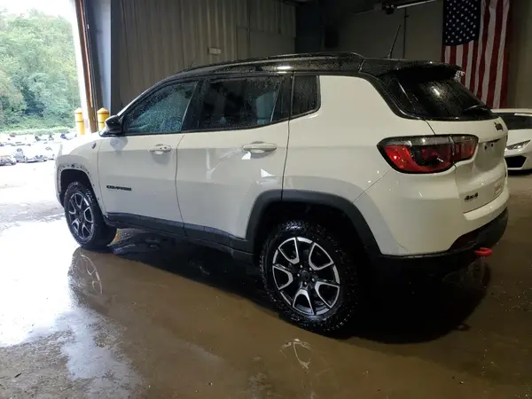 3C4NJDDN6ST558988 2025 JEEP COMPASS - Image 2