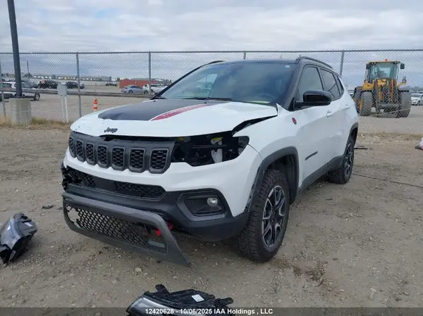 3C4NJDDN6ST570249 2025 JEEP COMPASS - Image 2