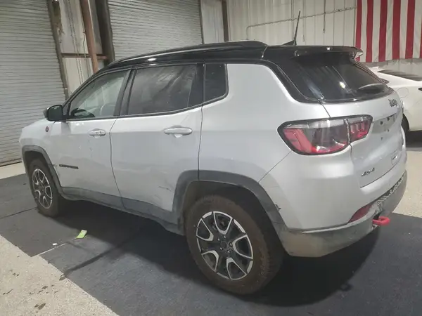 3C4NJDDN6ST584216 2025 JEEP COMPASS - Image 2