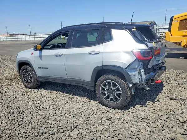 3C4NJDDN6TT192726 2026 JEEP COMPASS - Image 2