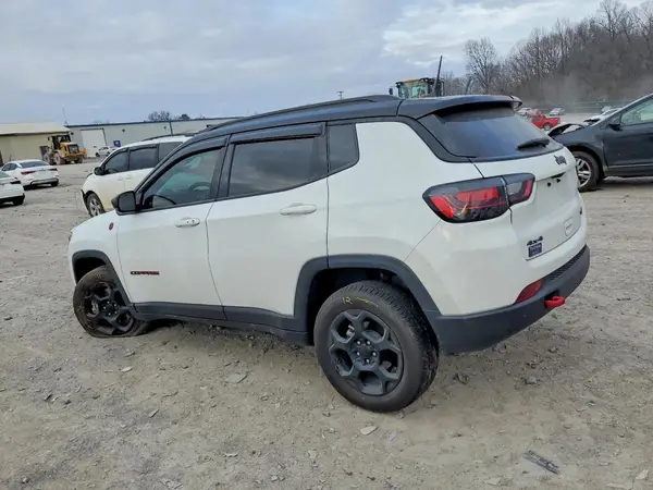 3C4NJDDN7PT525490 2023 JEEP COMPASS - Image 2