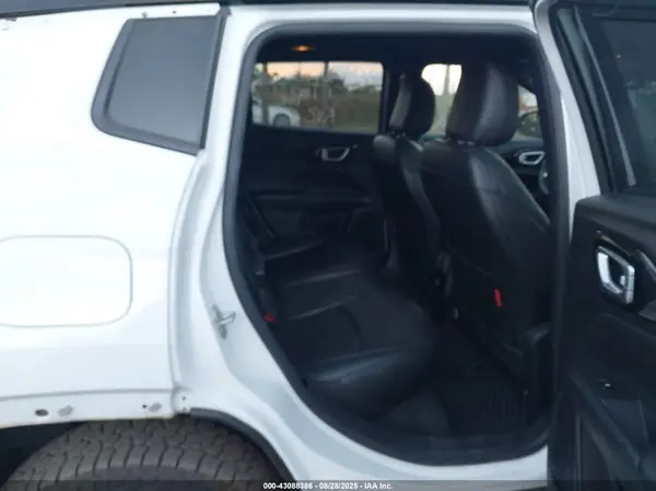 3C4NJDDN7RT144869 2024 JEEP COMPASS - Image 8