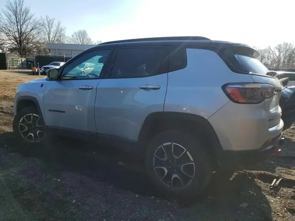 3C4NJDDN7ST521951 2025 JEEP COMPASS - Image 2