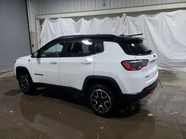 3C4NJDDN7ST543352 2025 JEEP COMPASS - Image 2