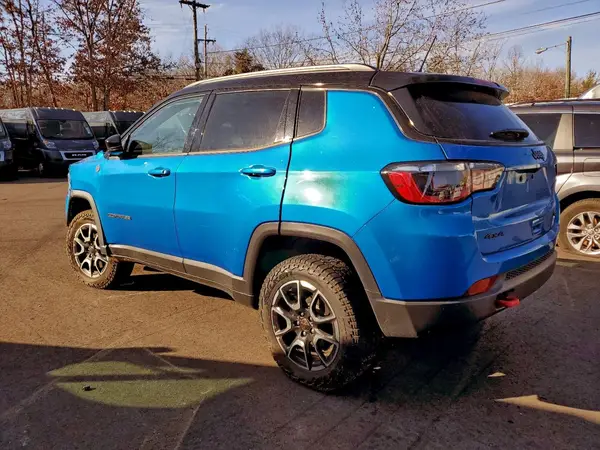 3C4NJDDN7ST556635 2025 JEEP COMPASS - Image 2
