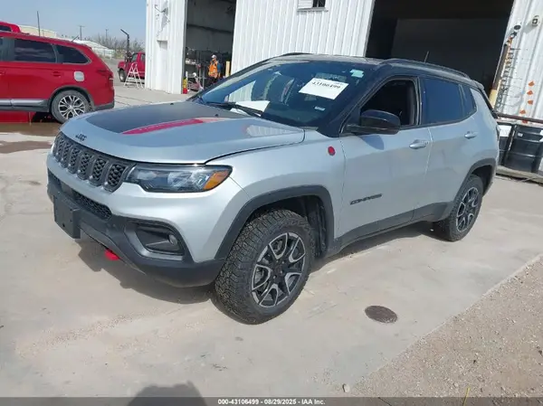 3C4NJDDN7ST594866 2025 JEEP COMPASS - Image 2