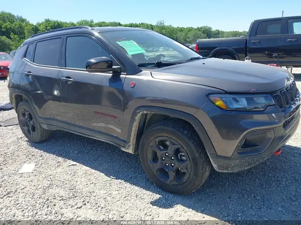 3C4NJDDN8PT527524 2023 JEEP COMPASS - Image 1