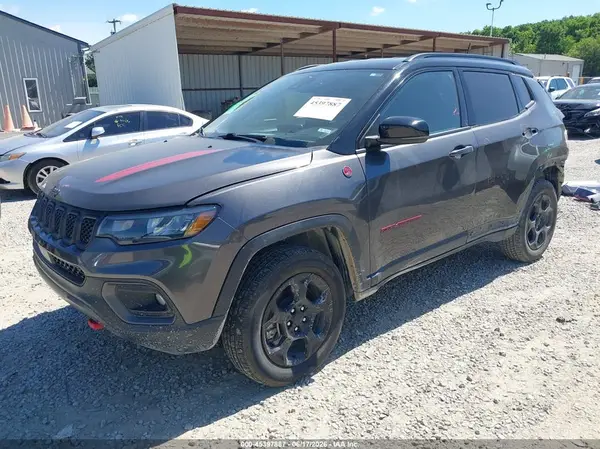 3C4NJDDN8PT527524 2023 JEEP COMPASS - Image 2