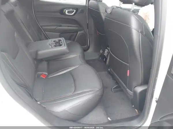 3C4NJDDN8PT555422 2023 JEEP COMPASS - Image 8
