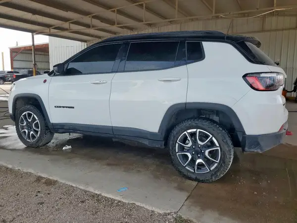 3C4NJDDN8RT148767 2024 JEEP COMPASS - Image 2