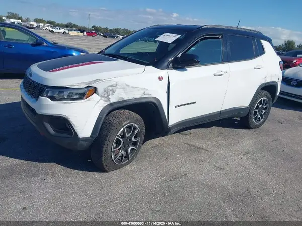 3C4NJDDN8RT149661 2024 JEEP COMPASS - Image 2