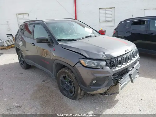3C4NJDDN8RT595230 2024 JEEP COMPASS - Image 1