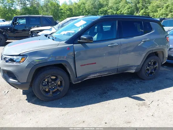 3C4NJDDN8RT595244 2024 JEEP COMPASS - Image 2