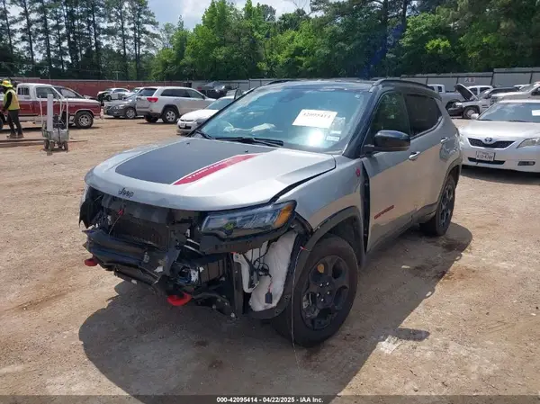 3C4NJDDN8RT596877 2024 JEEP COMPASS - Image 2