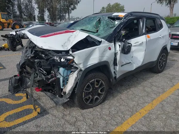 3C4NJDDN8ST553453 2025 JEEP COMPASS - Image 2