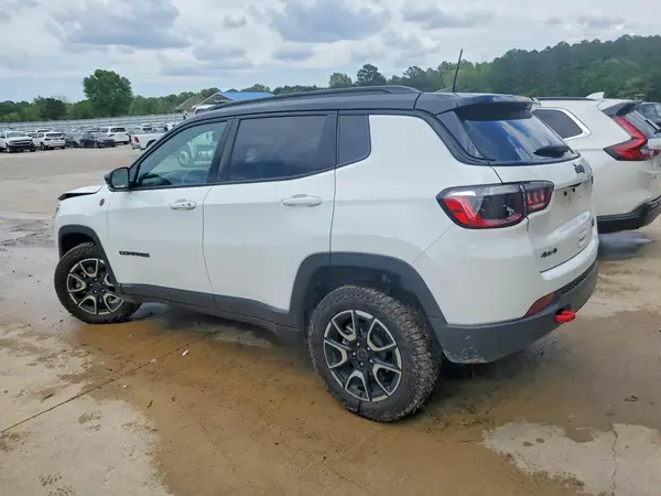 3C4NJDDN8ST557051 2025 JEEP COMPASS - Image 2