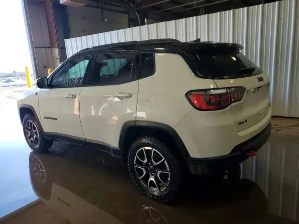 3C4NJDDN8ST564064 2025 JEEP COMPASS - Image 2
