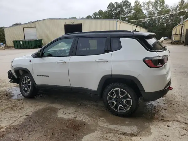 3C4NJDDN8ST564405 2025 JEEP COMPASS - Image 2