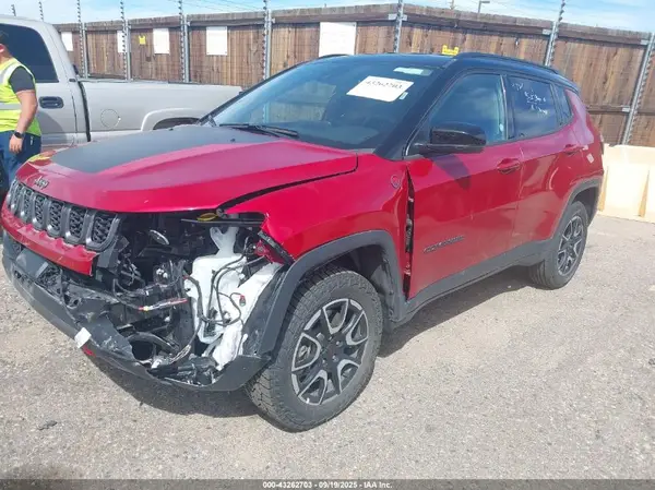 3C4NJDDN8ST584847 2025 JEEP COMPASS - Image 2