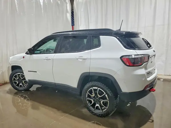 3C4NJDDN8ST618897 2025 JEEP COMPASS - Image 2