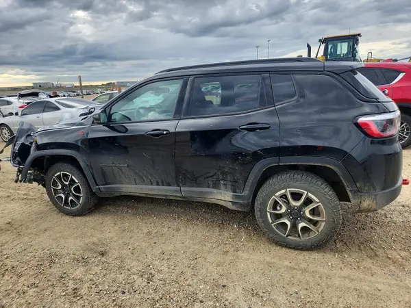 3C4NJDDN8TT152924 2026 JEEP COMPASS - Image 2