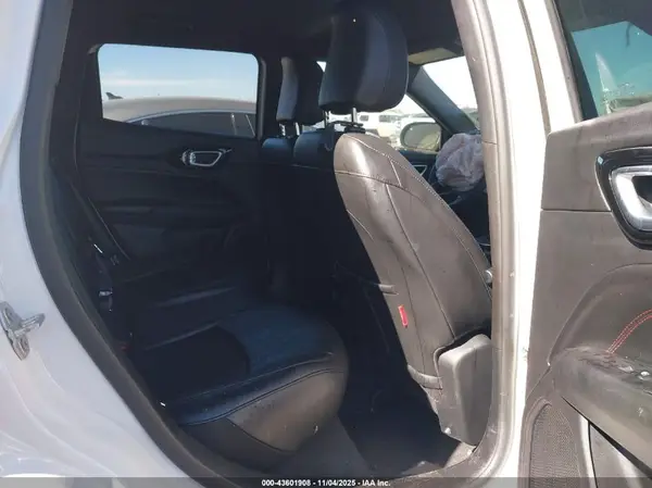 3C4NJDDN9PT527922 2023 JEEP COMPASS - Image 8