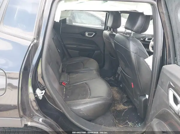 3C4NJDDN9PT563657 2023 JEEP COMPASS - Image 8