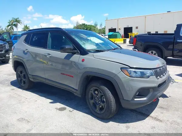 3C4NJDDN9PT565196 2023 JEEP COMPASS - Image 1