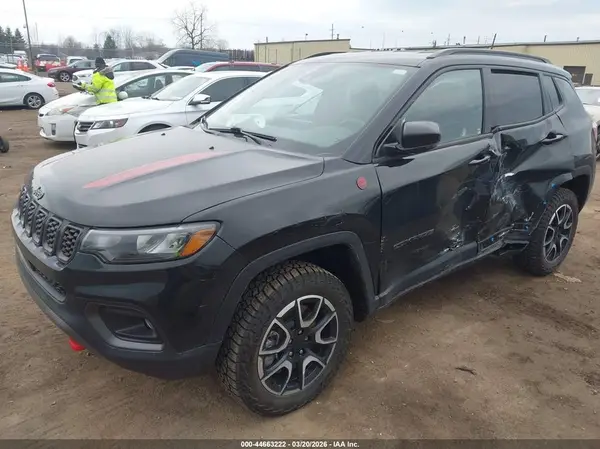 3C4NJDDN9RT101635 2024 JEEP COMPASS - Image 2