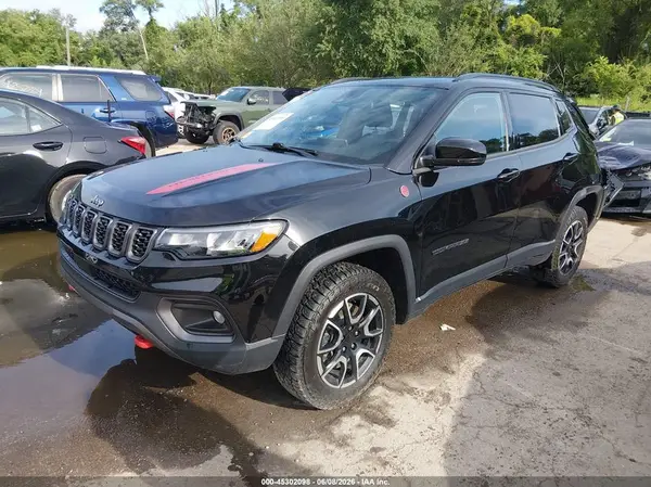 3C4NJDDN9RT101814 2024 JEEP COMPASS - Image 2