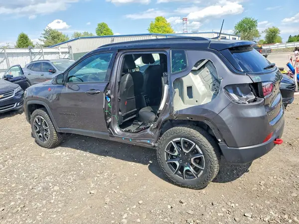3C4NJDDN9RT140788 2024 JEEP COMPASS - Image 2