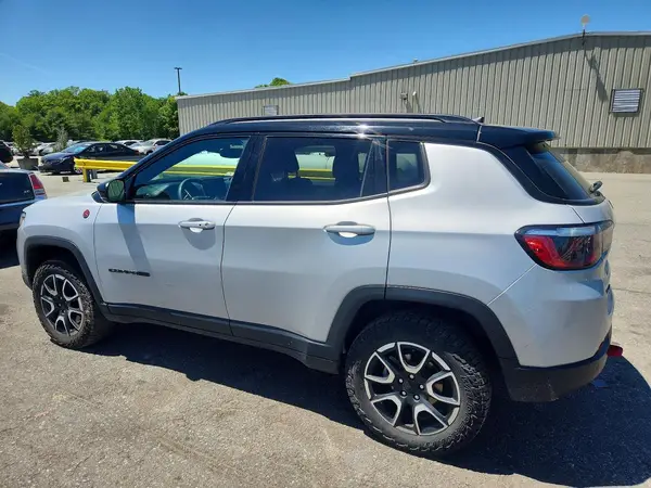 3C4NJDDN9RT148776 2024 JEEP COMPASS - Image 2