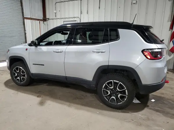 3C4NJDDN9ST519053 2025 JEEP COMPASS - Image 2